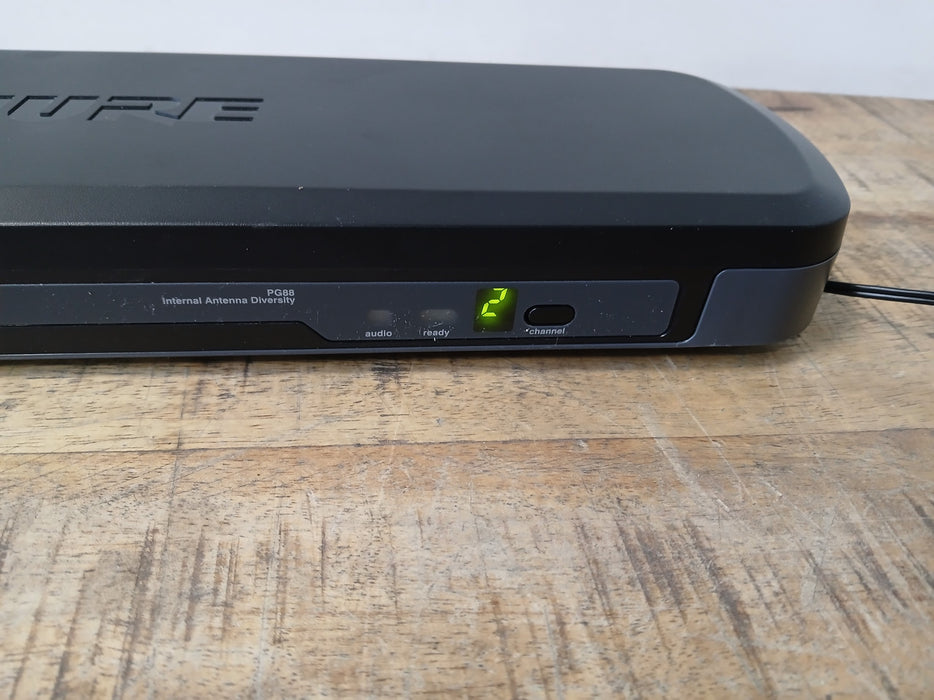 Shure draadloze ontvanger PG88+2x PG58 microfoon