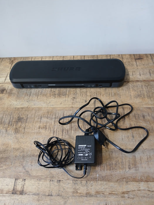 Shure draadloze ontvanger PG88+2x PG58 microfoon