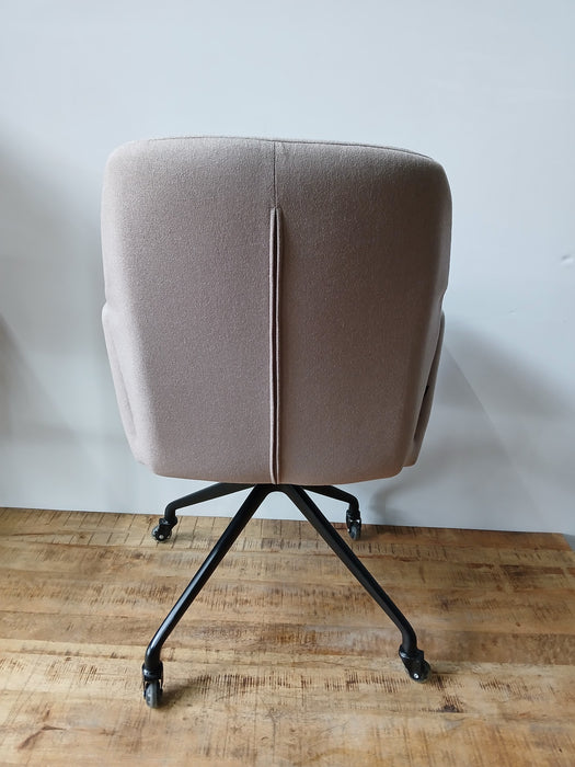 Bronx71 Runa, stoel op wielen, taupe stof, 57 x 60 x 90 cm