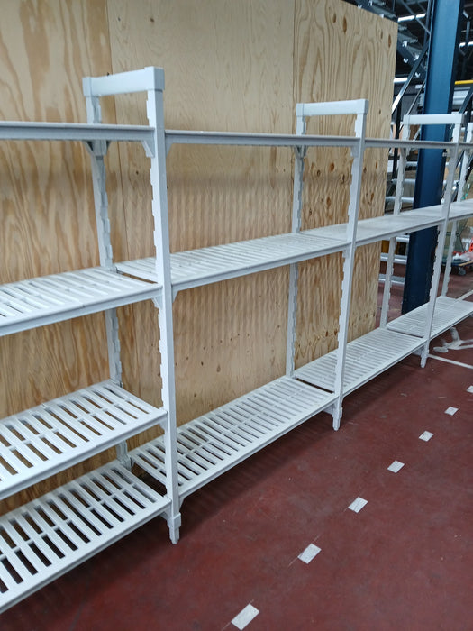 Cambro stelling, totale breedte 590 cm, diepte 40 cm