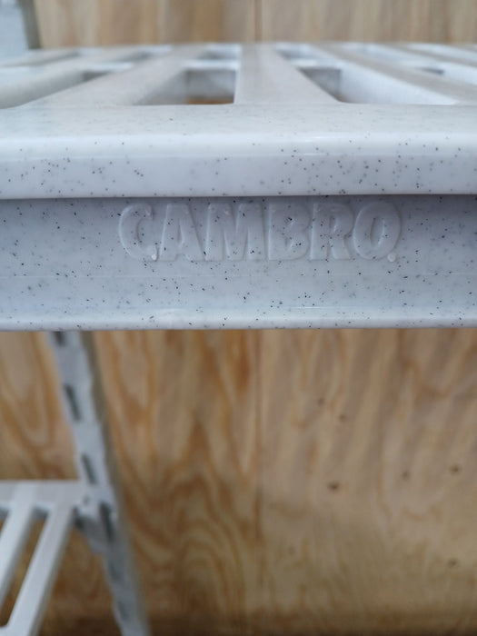 Cambro stelling, totale breedte 590 cm, diepte 40 cm