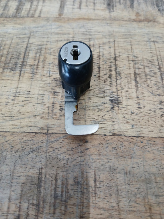 Ahrend slotje voor roldeurkast, excl. sleutel.