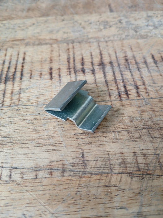 Legbordhaakje voor kast, staal, 30 x 20 x 16 mm