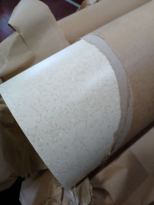 Noraplan Mega linoleum op rol, ecru, 15 x 1.22 meter (18,30 m² per rol)