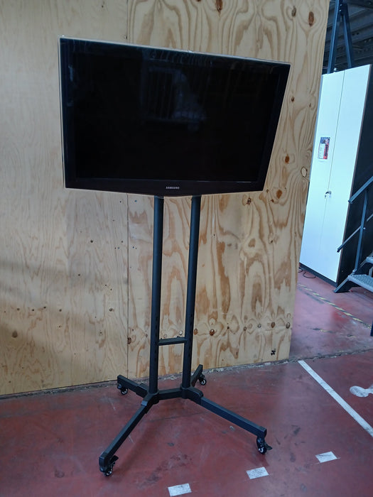 Samsung LE40B652 TV, op standaard, zwart, 40 inch