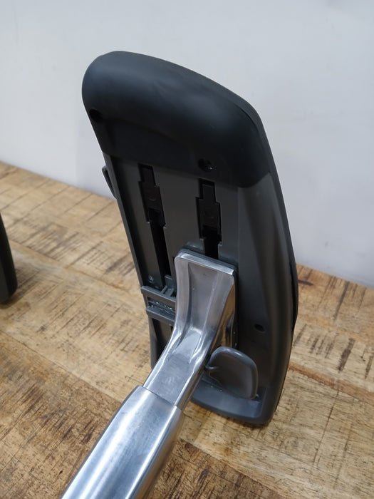 Knoll Life armlegger set (links/rechts), staal/zwart