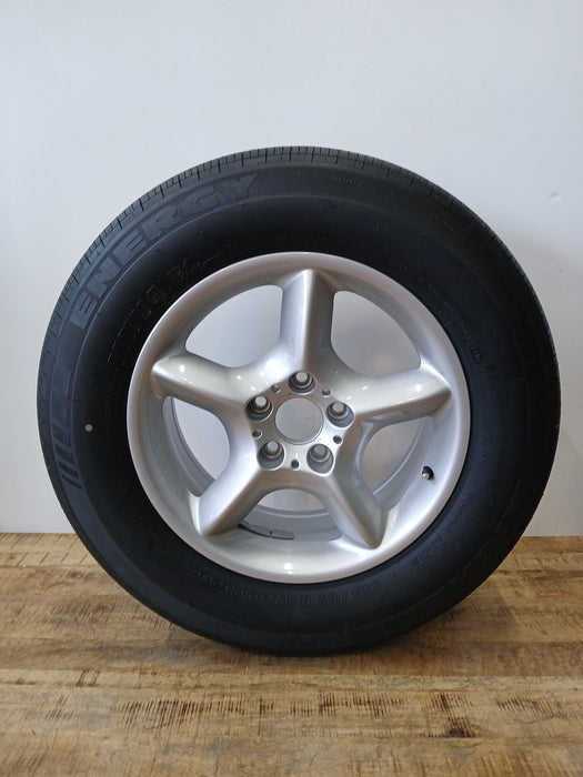 Michelin Energy MXV4 Plus band + velg, 235/65 R17