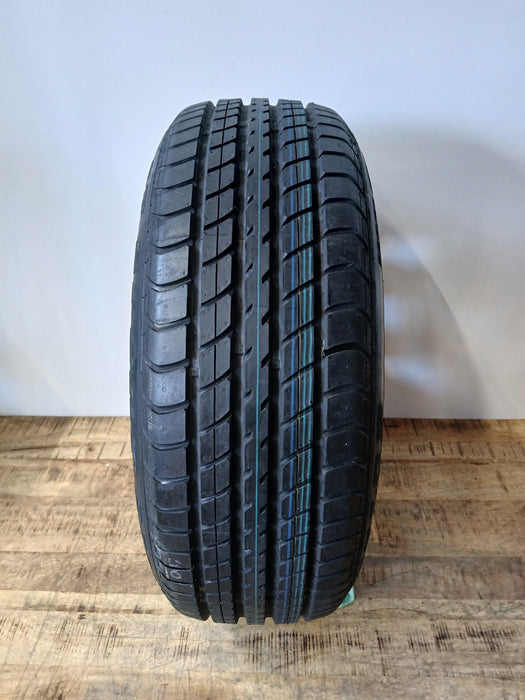 Dunlop Sport 2000 band + velg, 225 / 60 R16