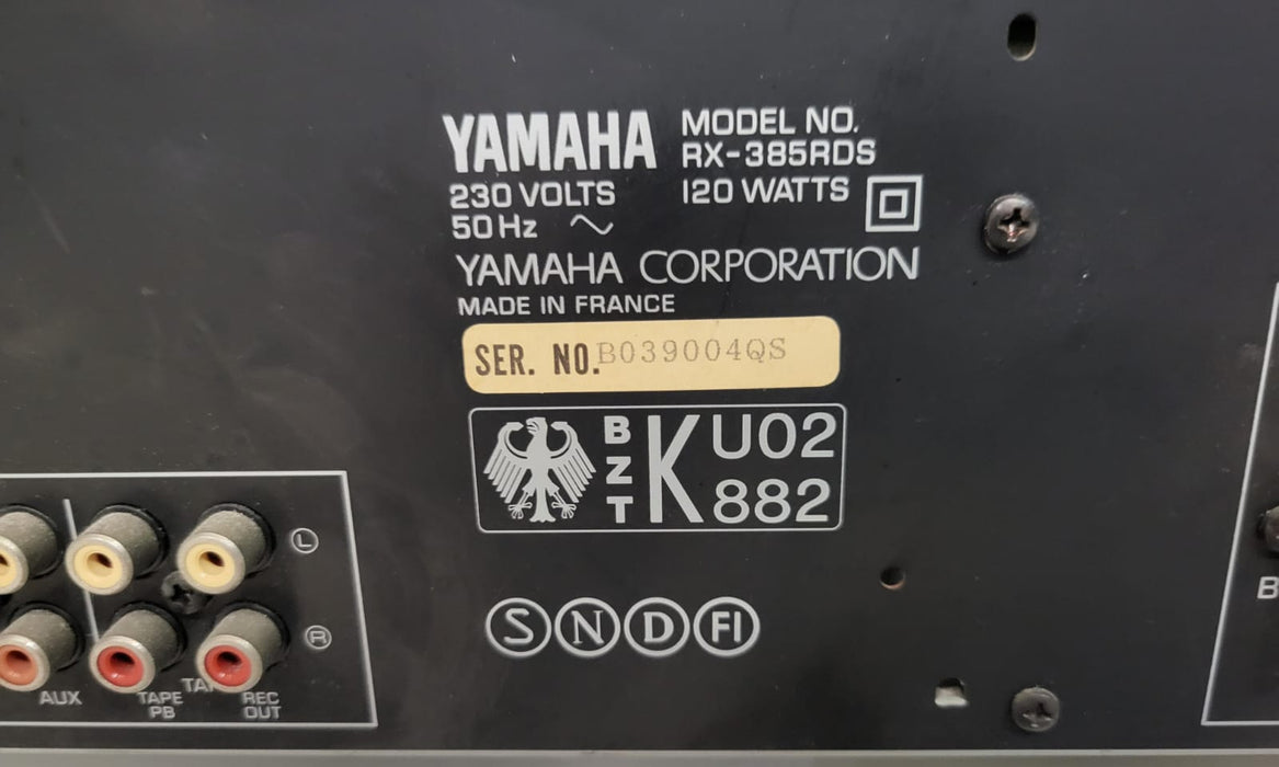 Yamaha RX-385 rds versterker, zilver, B x D x H 43 x 26 x 13
