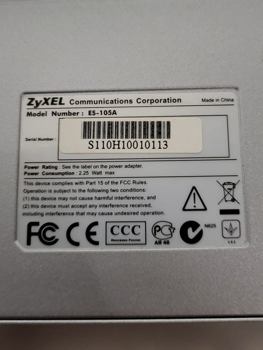 Zyxel ES-105A, switch, zilver, 12 x 7,5 x 5,6 cm.