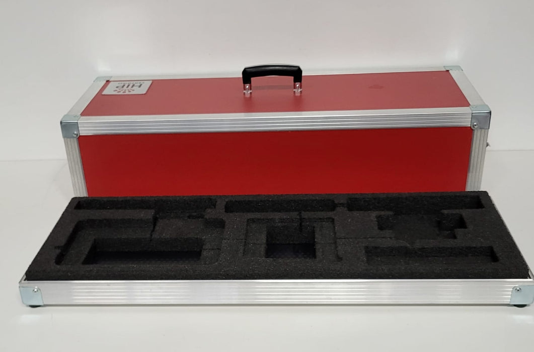 Flightcase, rood, L x B x H 84 x 32 x 26 cm. HIP Certified.