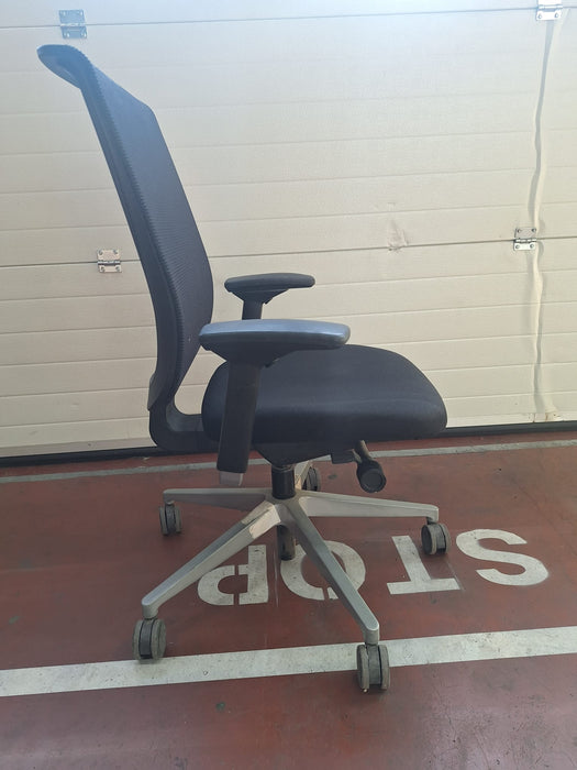 Frontseat bureaustoel, zwart gestoffeerd