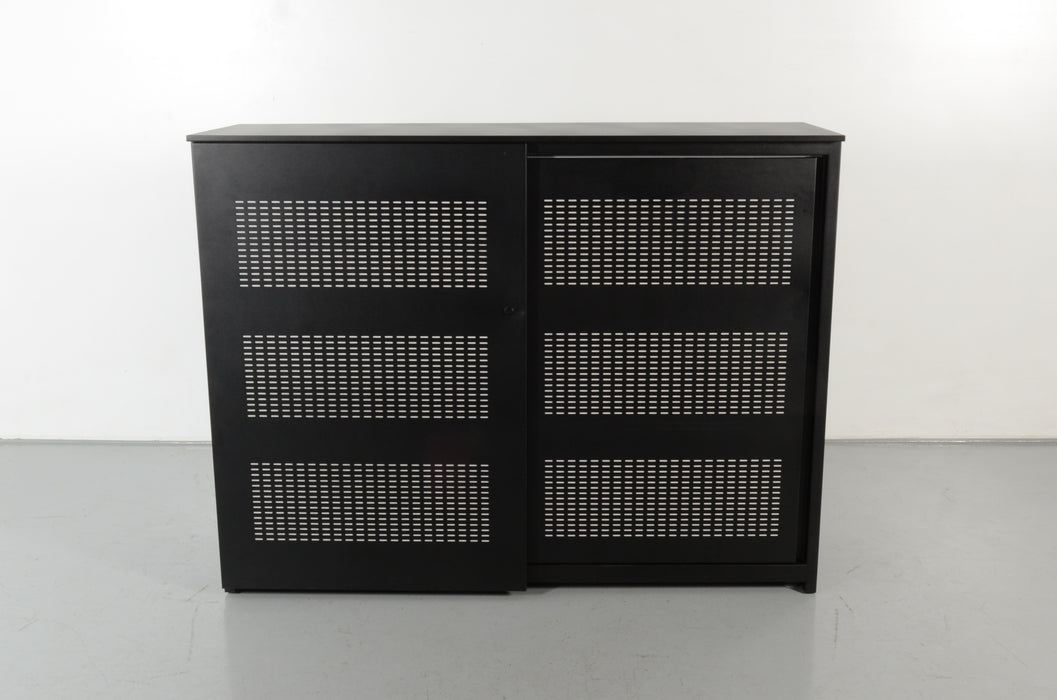 Voortman akoestisch schuifdeurkast, zwart, 122 x 160 cm, inc 4 legborden