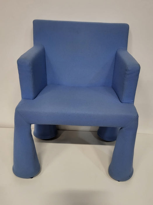 Moooi VIP chair fauteuil, lichtblauw, verrijdbaar