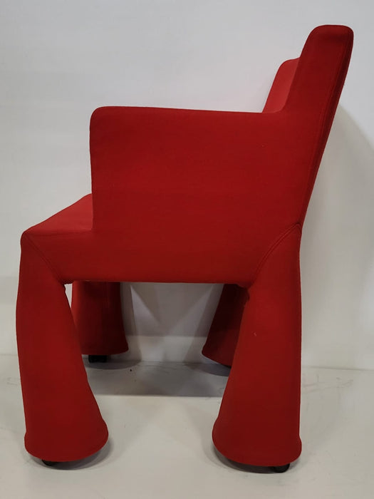 Moooi VIP chair fauteuil, rood, verrijdbaar