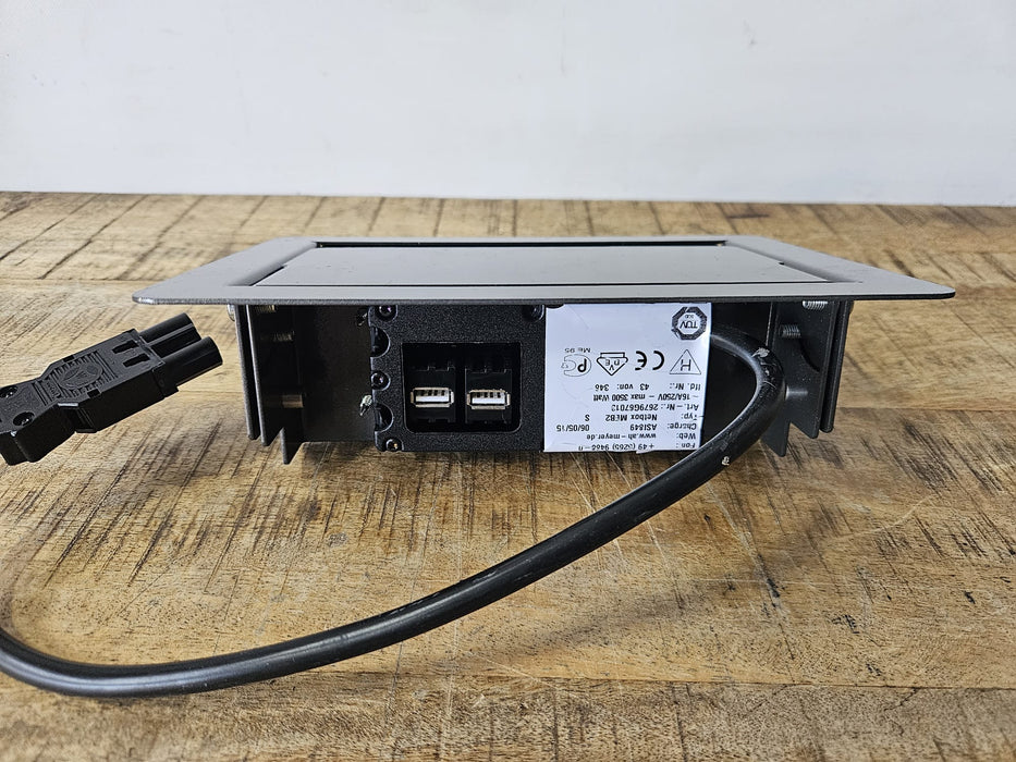 AH-Meyer inbouw stekkerdoos voor bureau, 19 x 13 cm