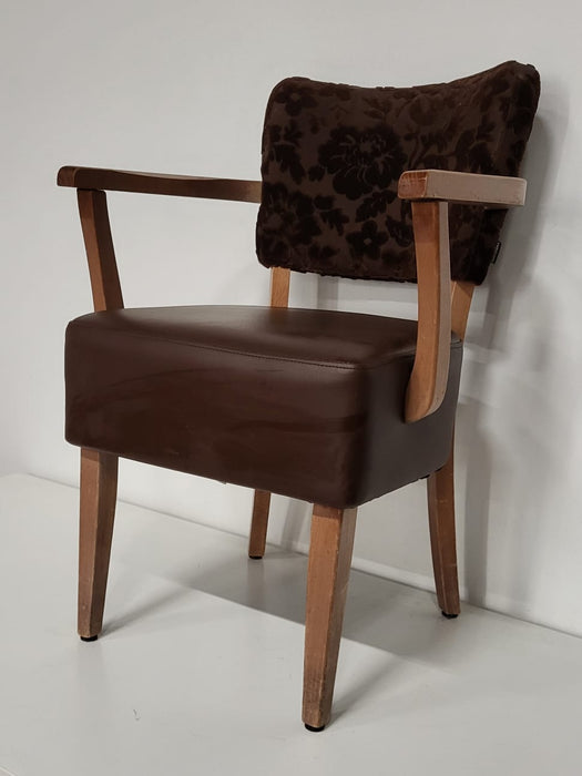 Satelliet / Vervoort fauteuil, bruin, 54 x 63 x 84 cm.